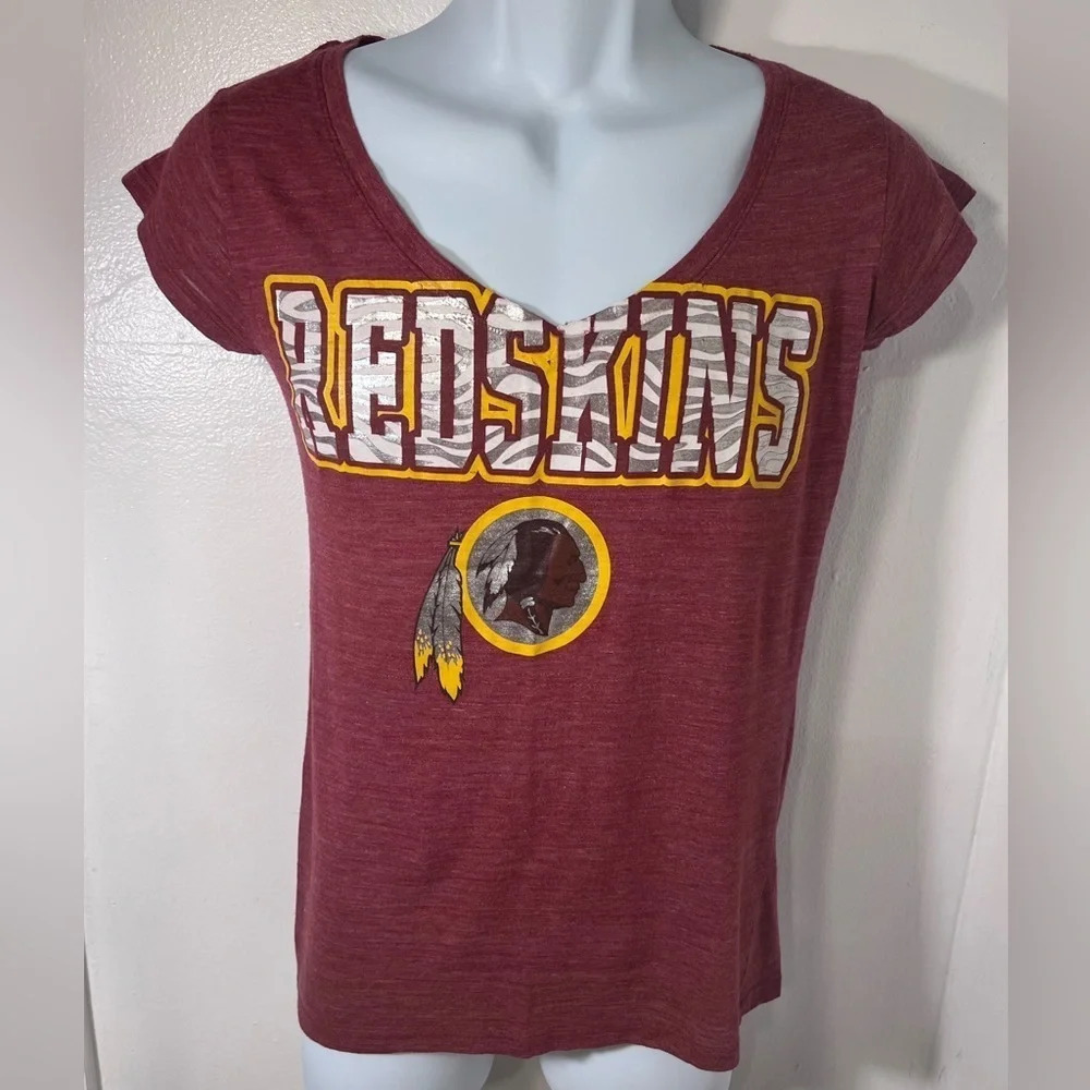 NFL teens apparel,M, 7/9 short sleeve, V-neck NFL logo team‎ silver, burgundy